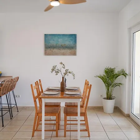 Mijas Townhouse & Mountain Views Hébergement de vacances